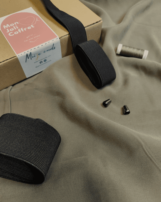 Mon Joli Coffret - Le Pantalon Springy - Twill de Viscose Velvis Kaki