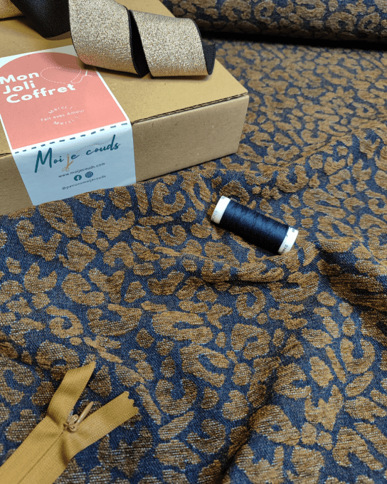 Mon Joli Coffret - La Jupe City - Version simple sans poche - Jacquard