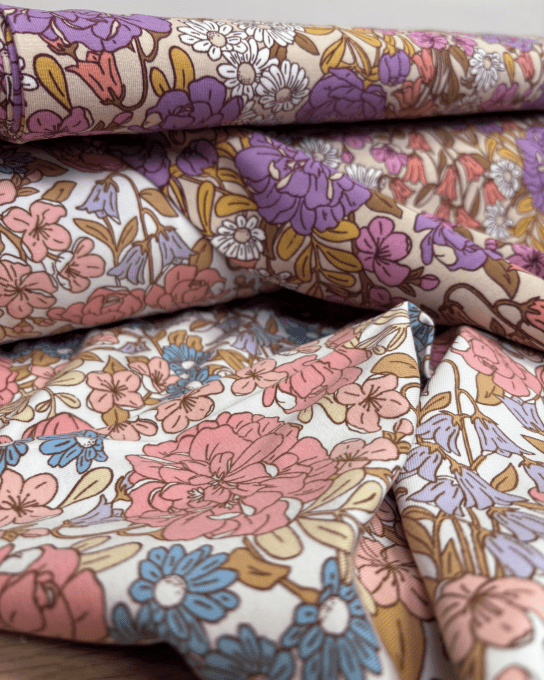 Jersey de Coton Tattoo Bloom Ecru - par 10 cm 