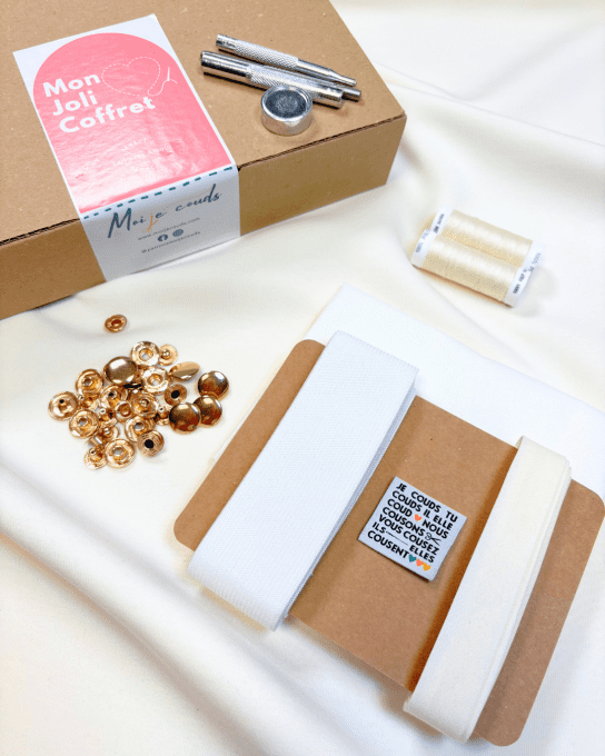 Mon Joli Coffret - La Veste Snap - Jersey Interlock de coton Ecru - Pressions 